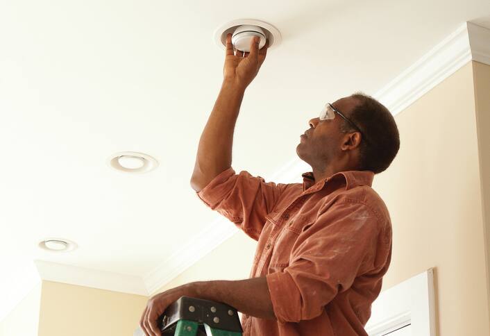 Replace incandescent light bulbs LEDs - Home’s Energy Efficiency Save Replace incandescent light bulbs LEDs - Home’s Energy Efficiency Save