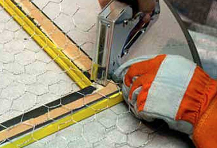 Staple chicken wire frame - Make Chicken Wire Frame Staple chicken wire frame - Make Chicken Wire Frame